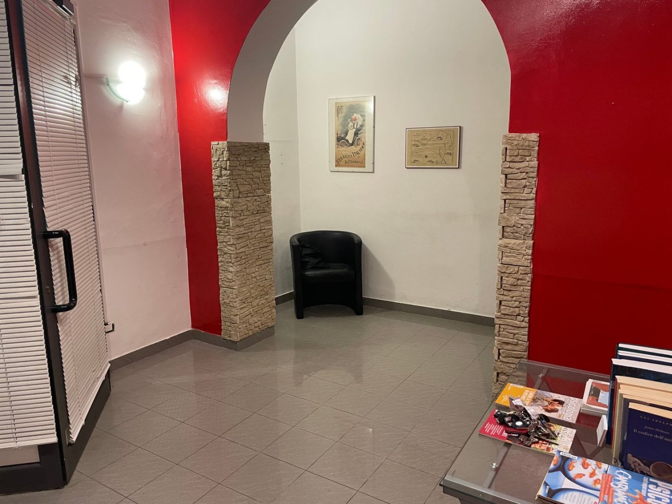 Gewerbliche Immobilie in Genoa, Italy 40m², Nr. 122911