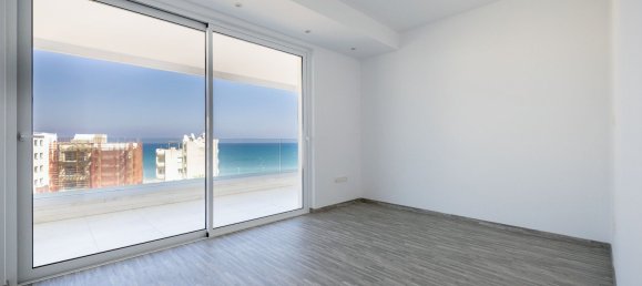 4 bedrooms Apartment in Larnaca, Cyprus No. 22230 11