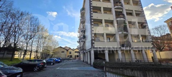 3 rooms Apartment in Sesto San Giovanni, Italy No. 38332 37