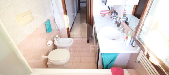 3 rooms Apartment in Sesto San Giovanni, Italy No. 38332 17