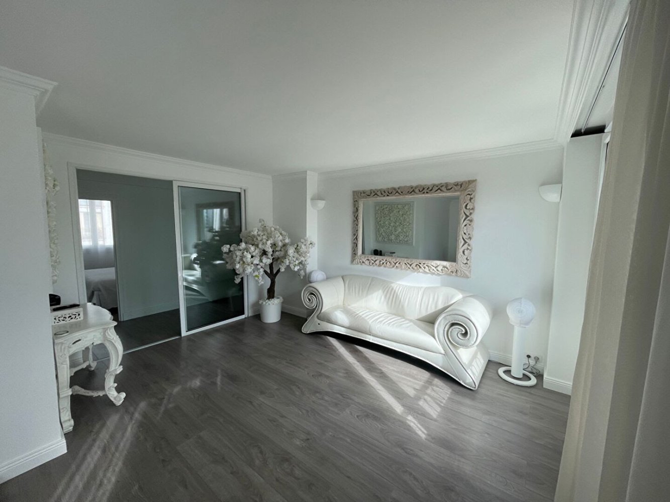 2 Schlafzimmer Wohnung in Les Pavillons-sous-Bois, France, Nr. 139284