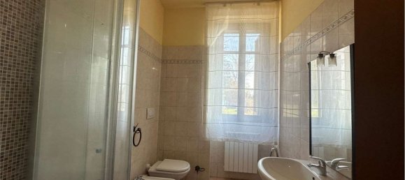 Apartamento de 3 divisões em Merone, Italy N.º 144476 32