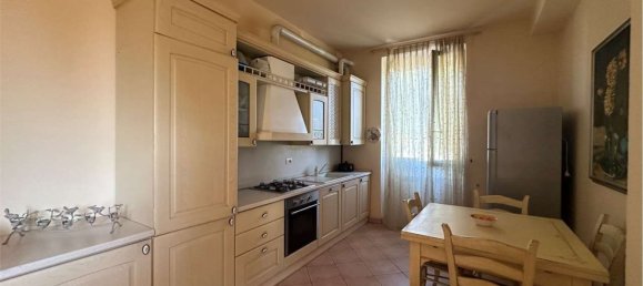 Apartamento de 3 divisões em Merone, Italy N.º 144476 3