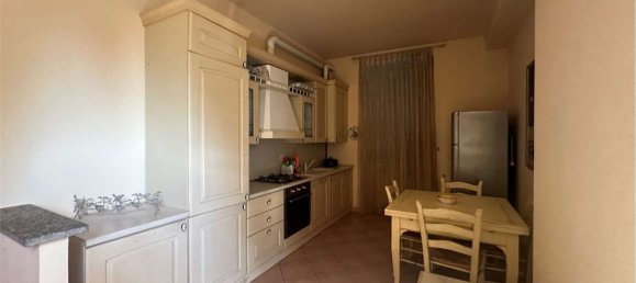 Apartamento de 3 divisões em Merone, Italy N.º 144476 5