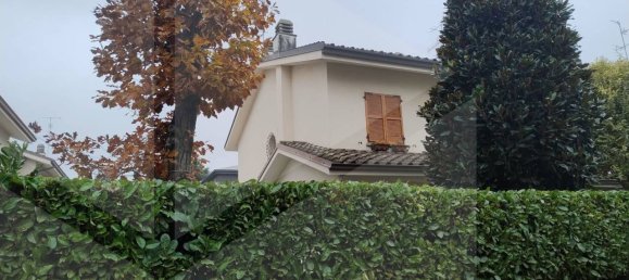7 rooms House in Carpi, Italy No. 22058 2