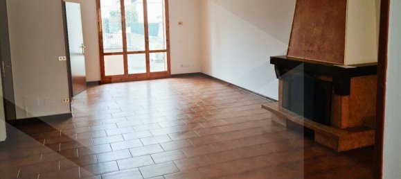 7 rooms House in Carpi, Italy No. 22058 16