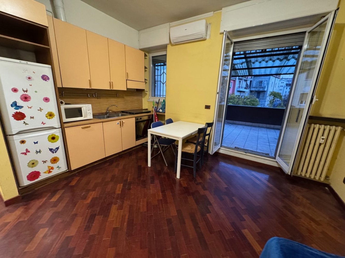 2-salle Appartement à Milan, Italy No. 248259