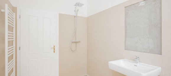 2 rooms Apartment in Favoriten, Austria No. 42926 6