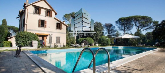 5 bedrooms Villa in Rome, Italy No. 332911 6