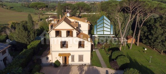 5 bedrooms Villa in Rome, Italy No. 332911 12