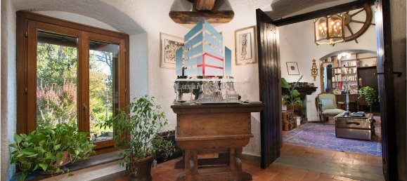 5 bedrooms Villa in Rome, Italy No. 332911 16