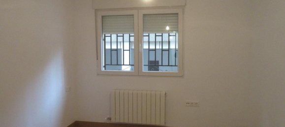 2 bedrooms Apartment in Zaragoza, Spain No. 182434 16