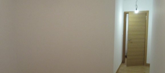 2 bedrooms Apartment in Zaragoza, Spain No. 182434 15