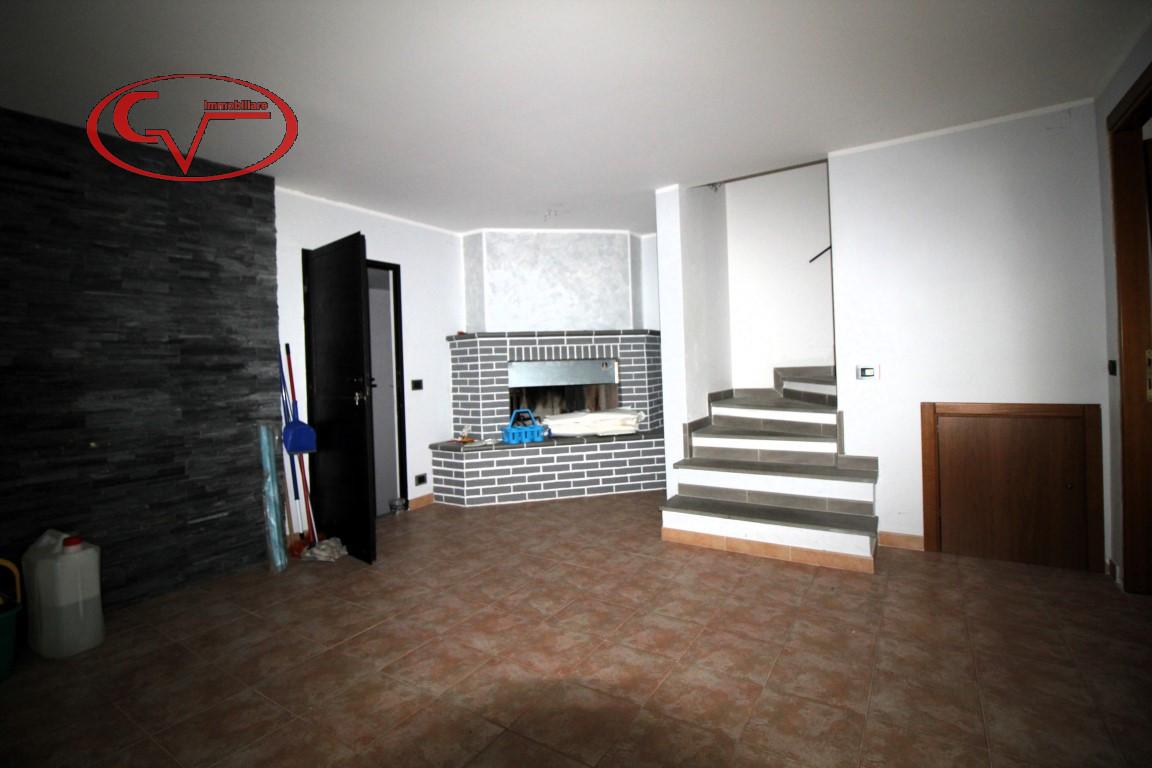 5 rooms House in Bucine, Italy No. 232321
