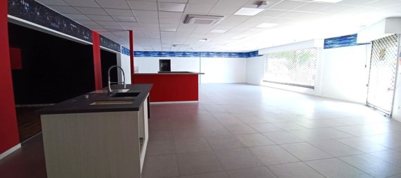 220m² Commercial property in Aveyron, France No. 292581 5