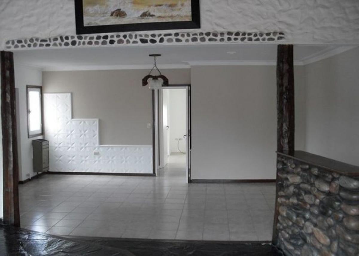 2 bedrooms House in Buenos Aires, Argentina No. 7915