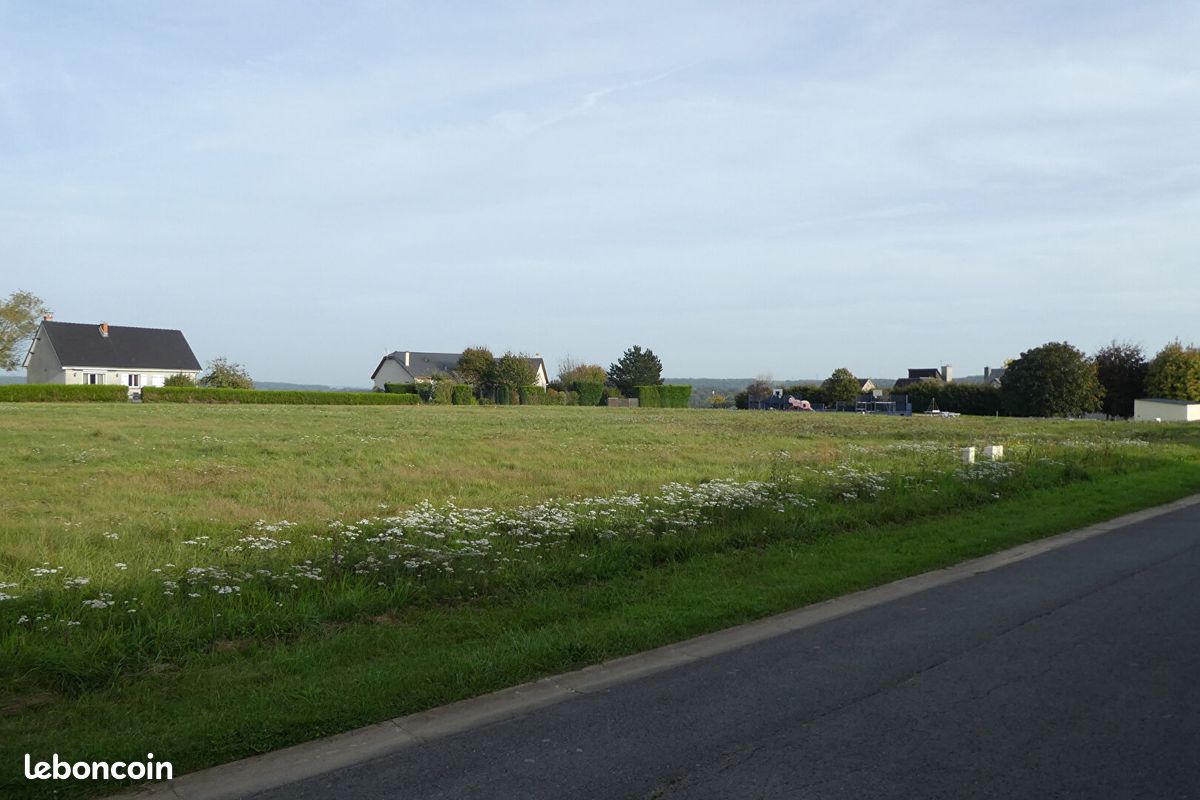 Terreno em Saint-Marceau, France 1306 m² N.º 77164