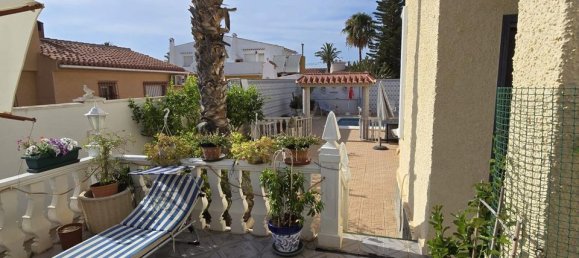 3 bedrooms House in Torrevieja, Spain No. 176105 2