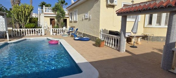 3 bedrooms House in Torrevieja, Spain No. 176105 8