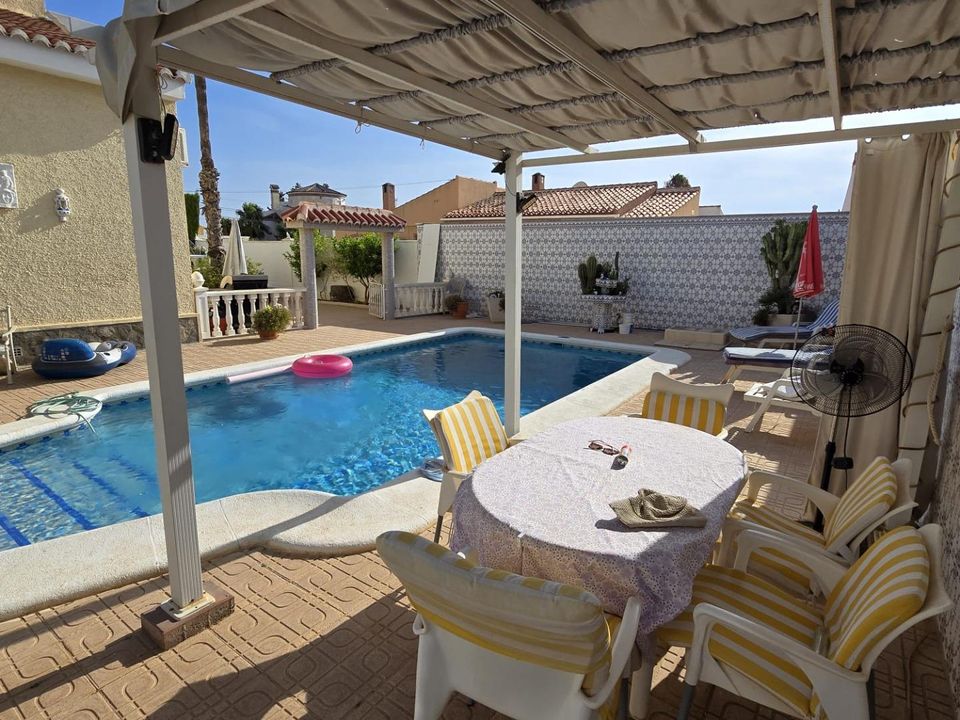 3 bedrooms House in Torrevieja, Spain No. 176105
