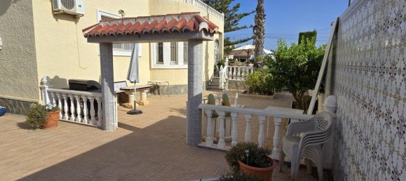 3 bedrooms House in Torrevieja, Spain No. 176105 5