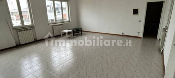 2-salle Entrepôt à Bergamo, Italy No. 279919 21