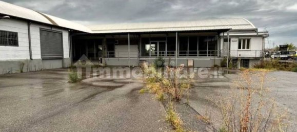 2-salle Entrepôt à Bergamo, Italy No. 279919 27