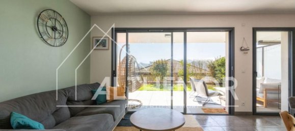 2 bedrooms Apartment in Argonay, France No. 275374 2