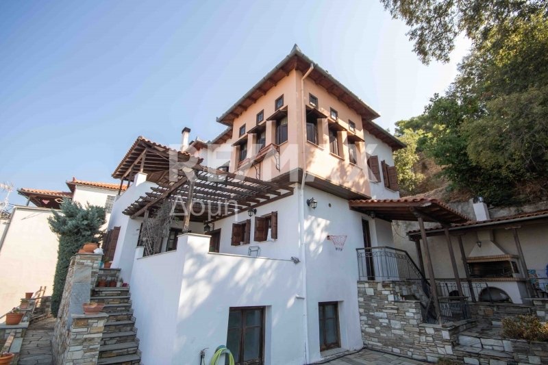 3 bedrooms Property in Magnesia, Greece No. 8405