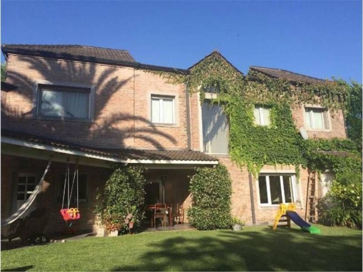 Casa T5 em Tigre, Argentina N.º 15580