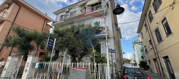 3 rooms Apartment in Minturno, Italy No. 261009 4