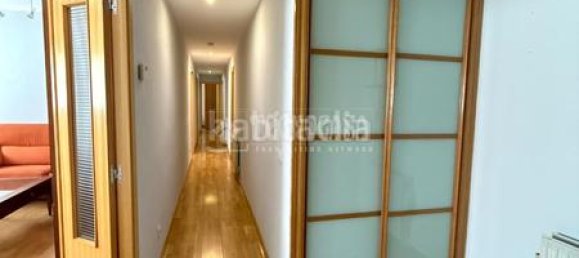 4 bedrooms Apartment in Madrid, Spain No. 143117 7
