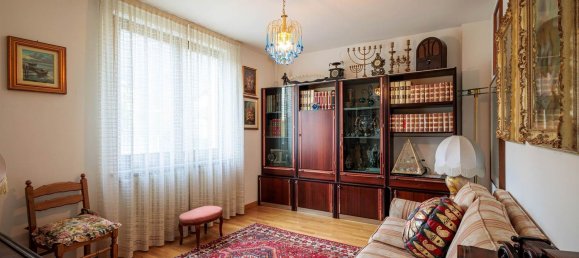 Дом с 8 комнатами в Кьюро, Италия № 89867 16