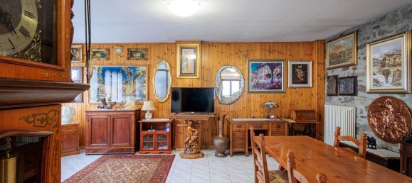 Дом с 8 комнатами в Кьюро, Италия № 89867 22