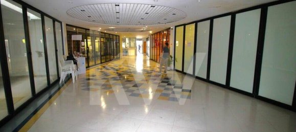 Gewerbliche Immobilie in Funchal, Portugal 77m², Nr. 84243 17