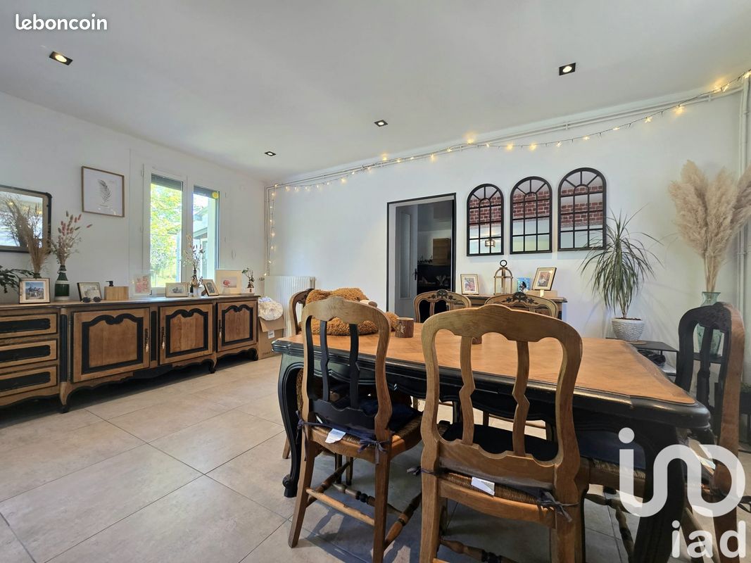 3 bedrooms House in Seine-Maritime, France No. 354120