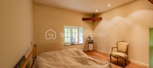 5 bedrooms House in Yonne, France No. 358440 19