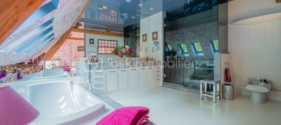 5 bedrooms House in Yonne, France No. 358440 23