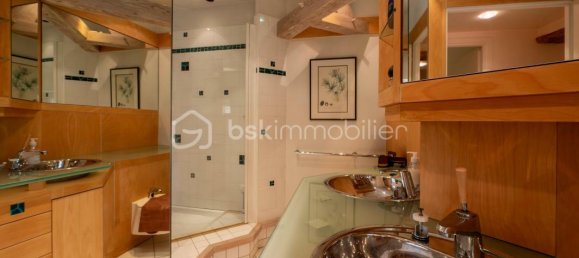 5 bedrooms House in Yonne, France No. 358440 20