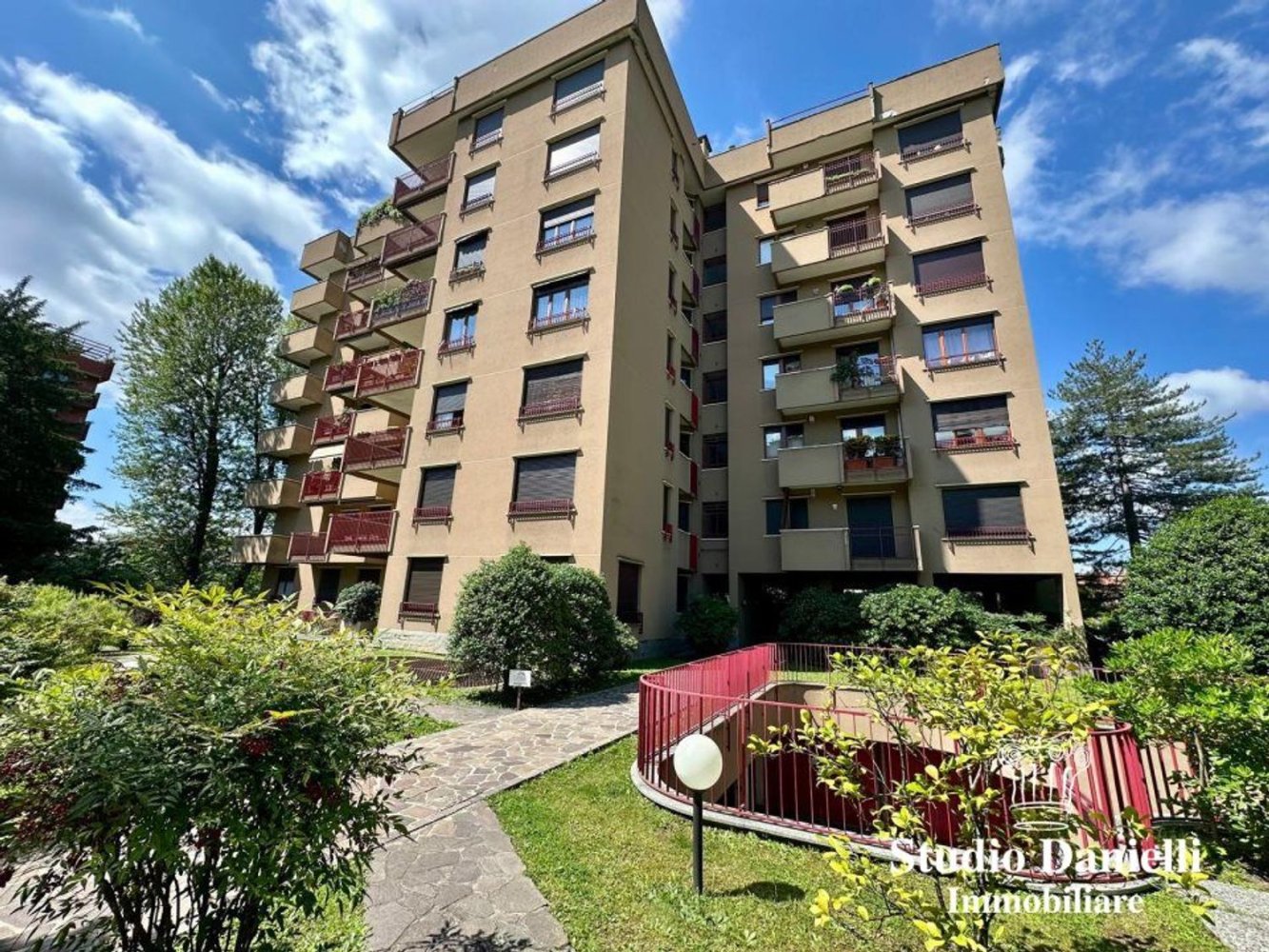 5 rooms Penthouse in Monza, Italy No. 334606