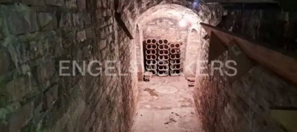 Villa de 18 habitaciónes en Osimo, Italy No. 130988 3