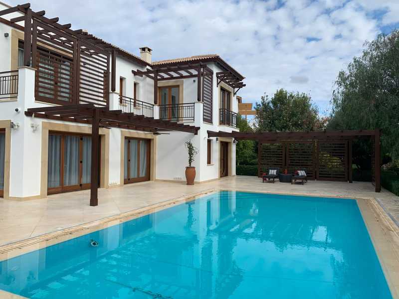 5 bedrooms House in Paphos, Cyprus No. 13568
