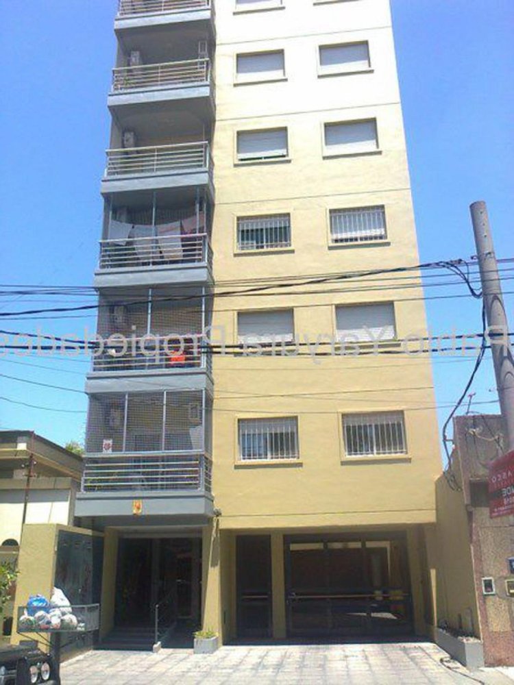 Квартира с 2 спальнями в Трес де Фебреро, Аргентина № 9981