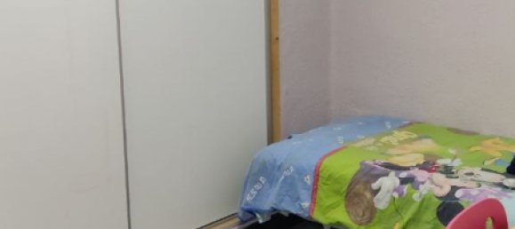 Apartamento de 3 dormitorios en València, Spain No. 137480 5