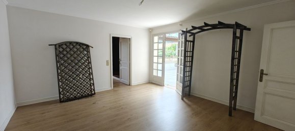 Квартира с 2 спальнями в Лиму, Франция № 338727 12