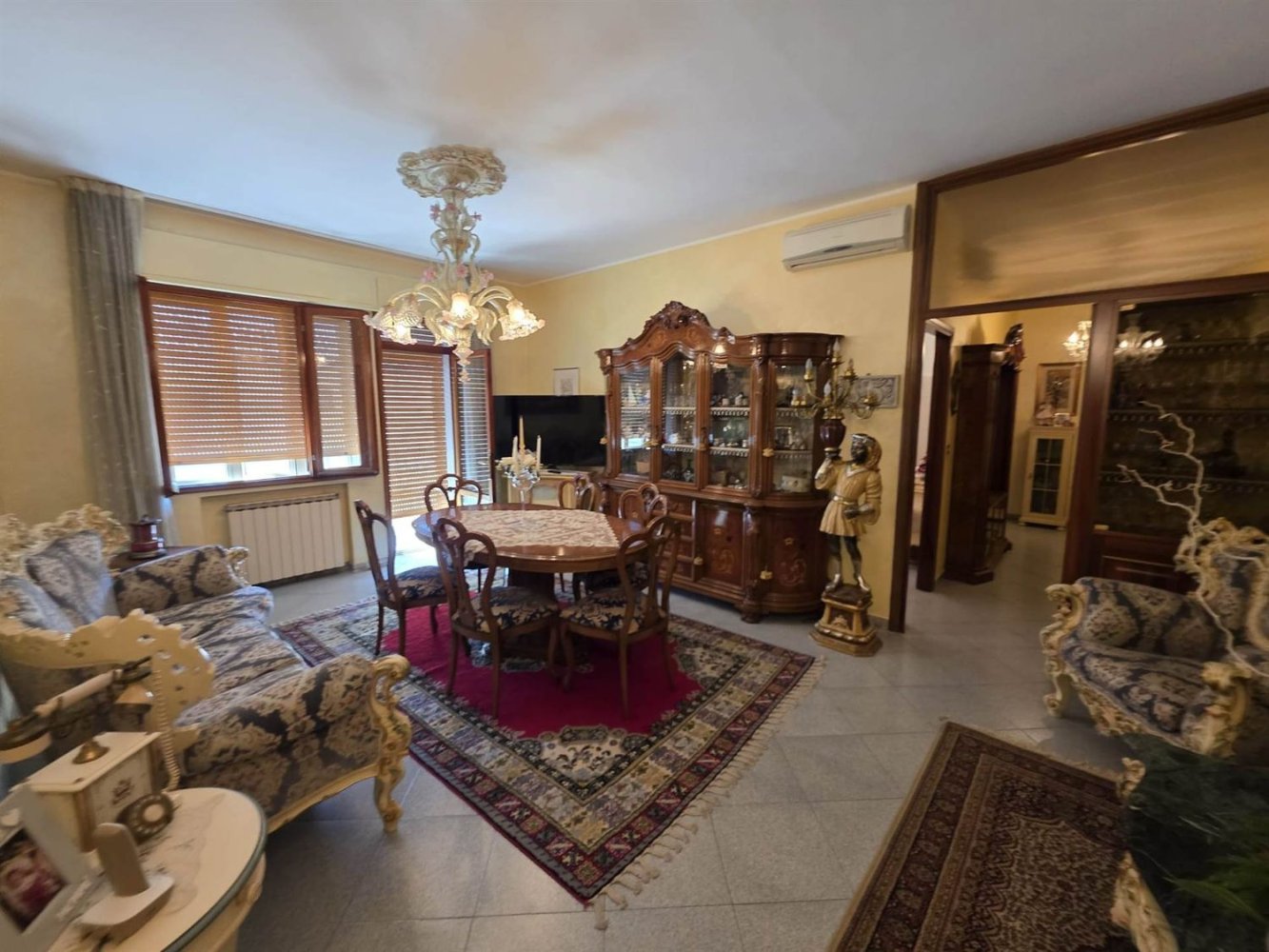 6 rooms Apartment in Chioggia, Italy No. 292928