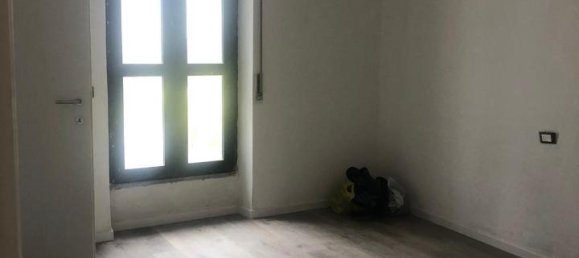 Квартира с 6 комнатами в Виареджо, Италия № 173733 10