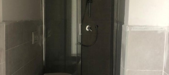 Квартира с 6 комнатами в Виареджо, Италия № 173733 9