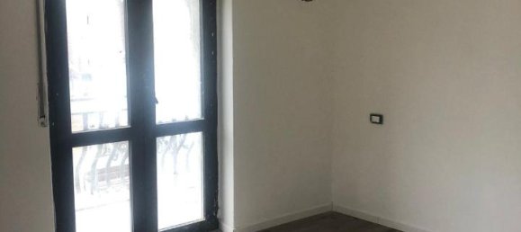 Квартира с 6 комнатами в Виареджо, Италия № 173733 2