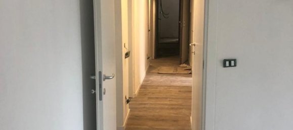 Квартира с 6 комнатами в Виареджо, Италия № 173733 13